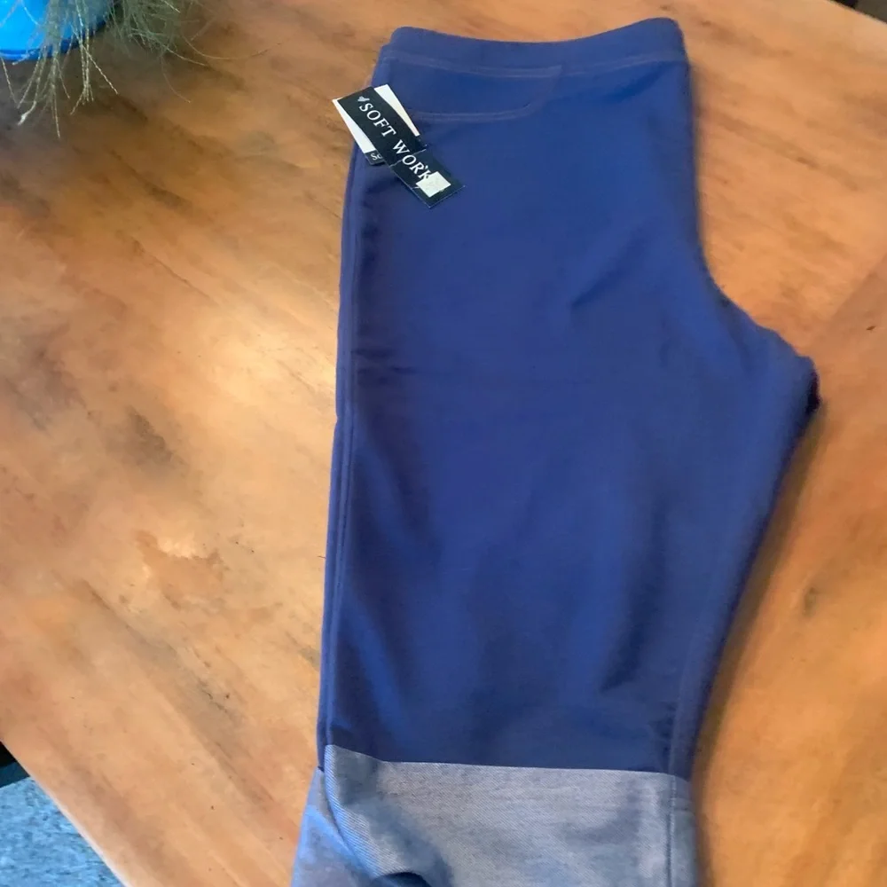 Stretch Capri - Picture 2 of 5